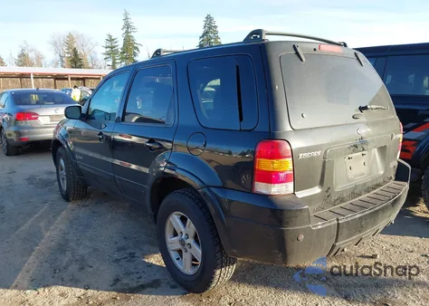 2006 Ford Escape Hybrid z USA, uszkodzony, nr VIN 1FMCU96H16KC56062